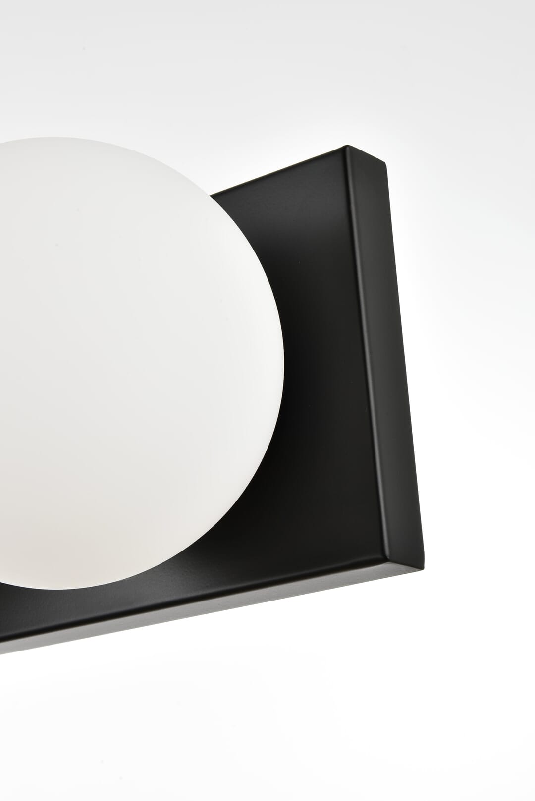 LD7303W31BLK