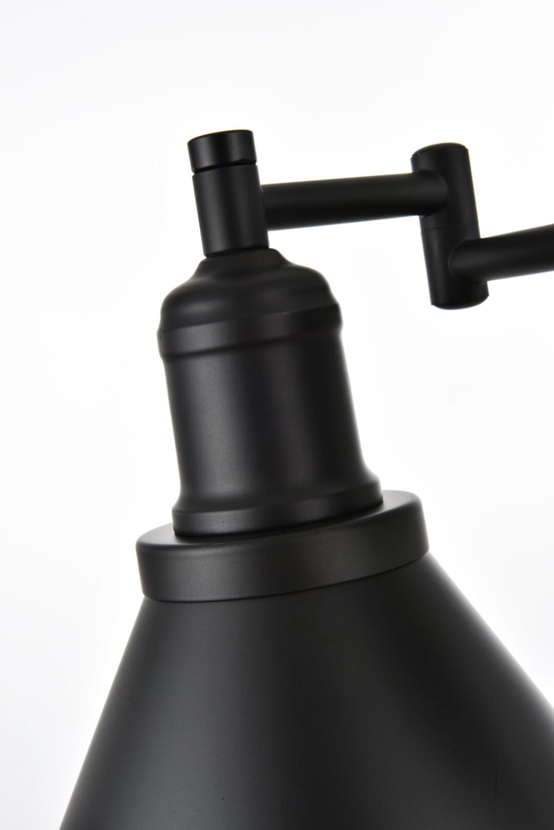 LD7326W7BLK