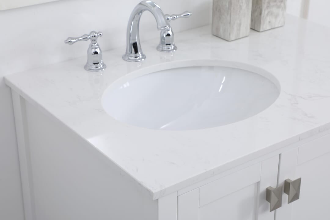 VF18832WH