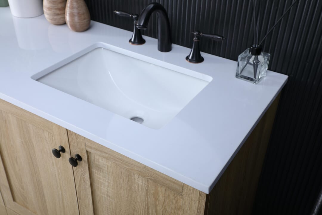 VF2872DMW