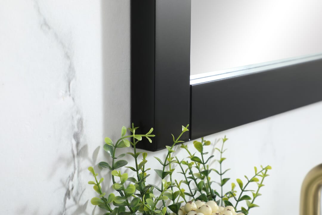 VM21832BK